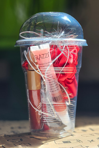 پک کادویی قرمز لیوانی روز دختر