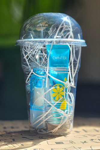 پک کادویی آبی لیوانی روز دختر