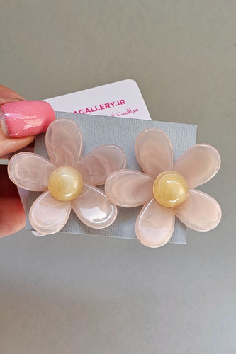 گوشوارههای طرح گل میخی